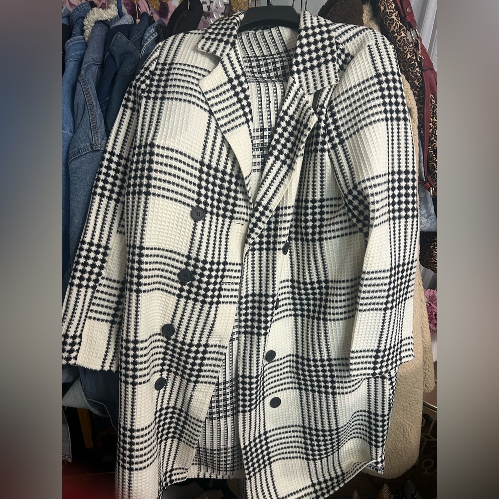 SHEIN Black and White Plaid Coat